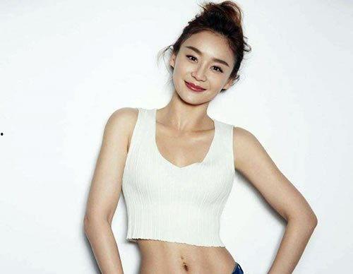 娱乐圈爆料大红女星,揭秘她的成名之路与辉煌时刻 第1张 娱乐圈爆料大红女星,揭秘她的成名之路与辉煌时刻 第1张